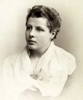 BESANT, Annie (1847 – 1933)