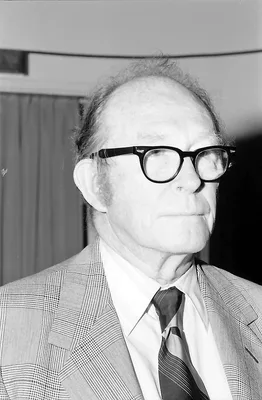 LIBBY, Willard Frank (1908 – 1980)