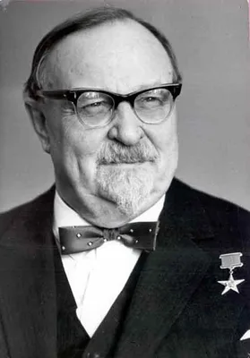 OPARIN, Alexander Ivanovich (1894 – 1980)