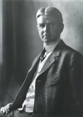 HOLT, Luther Emmett (1855 – 1924)