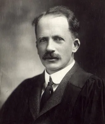 MACLEOD, John James Rickard (1876 – 1935)