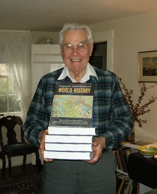 MCNEILL, William H. (1917 – 2016)
