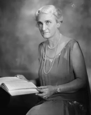 NOYES, Clara Dutton (1869 – 1936)