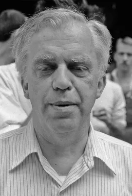 CROMPTON, Louis (1925 – 2009)