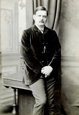WILLIAMS, Sir Dawson (1854 – 1928)