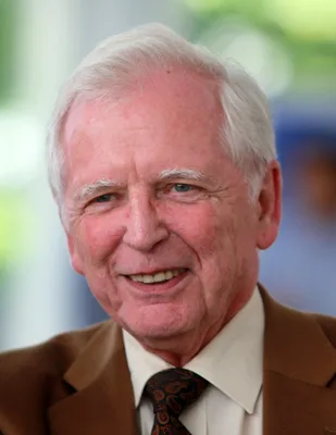 HAUSEN, Harald zur (1936 – )