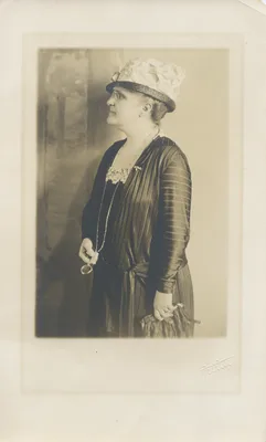 MEYER, Annie Nathan (1867 – 1951)
