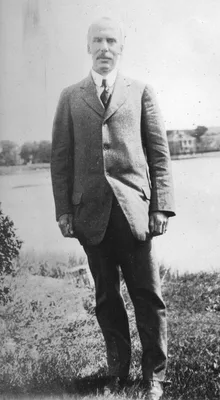 LILLIE, Frank Rattray (1870 – 1947)