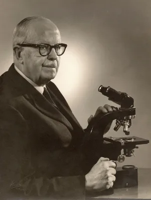 HOUSSAY, Bernardo Alberto (1887 – 1971)