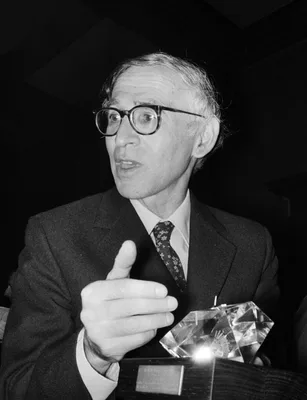 KLUG, Sir Aaron (1926 – 2018)