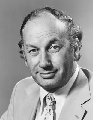 VANE, Sir John Robert (1927 – 2004)