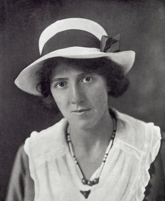 STOPES, Marie Charlotte Carmichael (1880 – 1958)