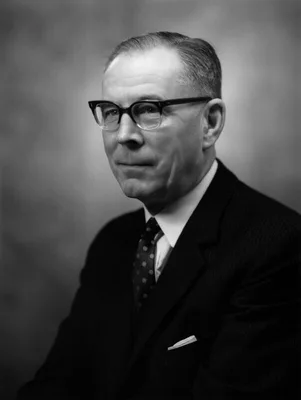 COOK, Sir James Wilfred (1900 – 1975)
