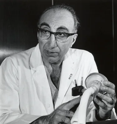 DEBAKEY, Michael Ellis (1908 – 2008)