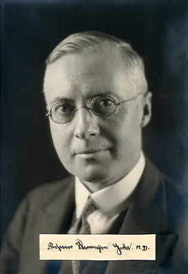 YORKE, Warrington (1883 – 1943)
