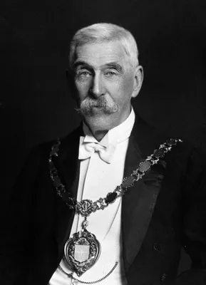 ROGERS, Sir Leonard (1868 – 1962)
