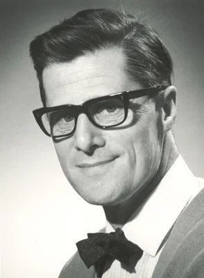 STOKER, Sir Michael George Parke (1918 – 2013)