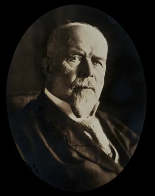 MARTIN, August Eduard (1847 – 1933)