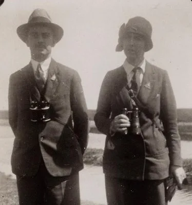 THOMSON, Sir Arthur Landsborough (1890 – 1977)